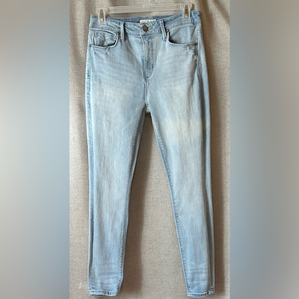 Unpublished by Anthropologie•light wash skinny jeans•size 27•cotton blend•blue